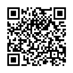 在一旁抽了两支烟后就一起上车回去了二维码生成