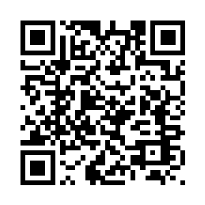 在一群仆从的簇拥下大步走了进来二维码生成