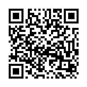 在两个丫头羞红着说着话儿的时候二维码生成