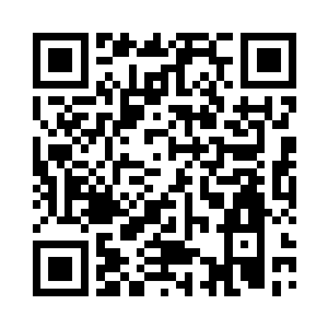 在他们的视野中出现了一个瑰丽的水潭二维码生成