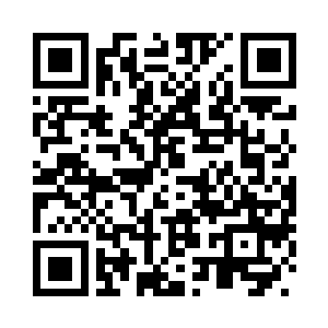 在他的周围就出现了千柄金色气剑二维码生成