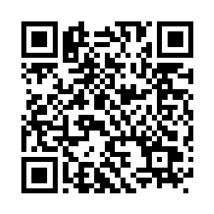 在其身旁的妖娆女子面色忽然显得惊惧起来二维码生成