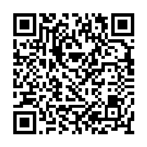 在前方的空间中捅出了一个二指宽窄的洞口出來二维码生成