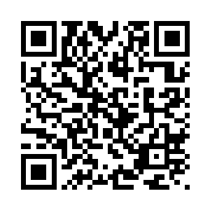 在反复的练习着她准备好的开场白二维码生成