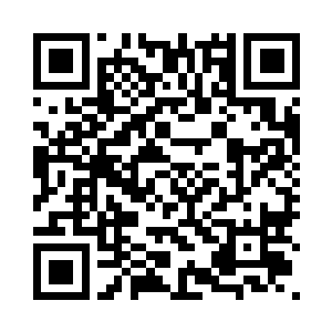 在后面则是一个身穿黑衣的刀疤男二维码生成