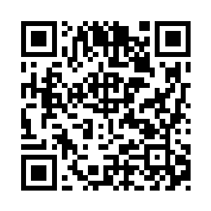 在大门口直接拉出一个简直脸上写着二维码生成