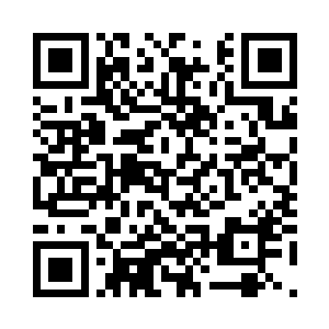 在天黑时分宋忠飞到了江逸战车旁边二维码生成