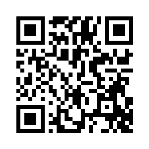 在对着那一块木牌在作着特写二维码生成