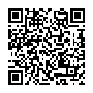 在巨锤砸下的瞬间他体表突然浮现出一件黑色战甲二维码生成