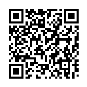 在敌我双方的肩膀上飞快地前行着二维码生成