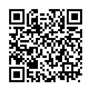在旷野的白冰泥地上映出一圈暗红色的流光二维码生成