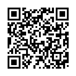 在浴室中用热水泡了两条白色毛巾二维码生成