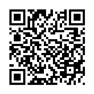 在空中形成了一个巨大的四方阵法二维码生成