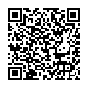 在要塞外面的后勤辅助基地见到了太乙玄门的那艘浮空飞舟二维码生成