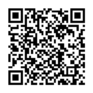 在那个魔族大修士的身体飞进九符空间一半的时候二维码生成