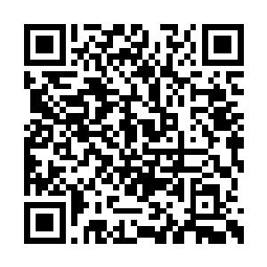 在那里有三个湖泊错落地隐藏在乱石和杂草之间二维码生成