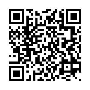 在门口处几名武装警察的东张西望中二维码生成