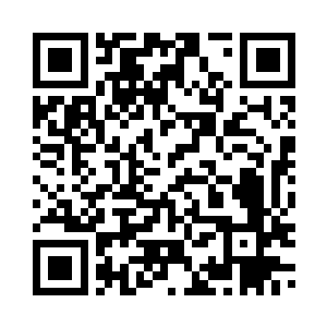 在飞船的两边各有一艘较小的飞船二维码生成