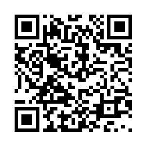 在黎逸琛的吻要继续移到她的唇上时二维码生成