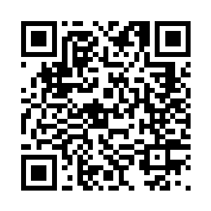 地面上一个深达丈许的巨坑显现出来二维码生成