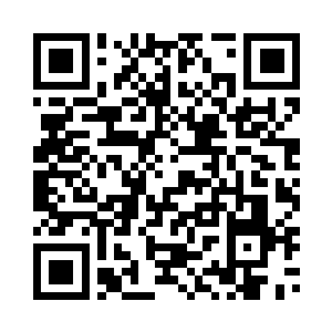 地面上留下了长长的灰黑色的痕迹二维码生成