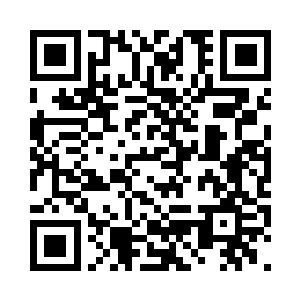 坐到车厢尾端外设座上和阮软聊短信二维码生成