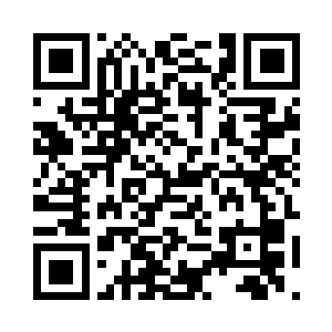 坐在丁羽正对面的人也是非常诚恳的看着丁羽二维码生成