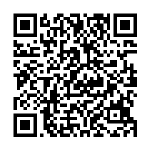 坐在下面的清伊娜却因为墨修尧短短的几个字而变了颜色二维码生成