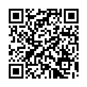 坐在李富真面前的中年男子微微的一愣二维码生成