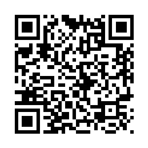 埃克尔将军的目光被桌上皮箱吸引二维码生成