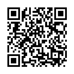 墨修尧懒洋洋的依靠着椅子看着手中的信笺二维码生成