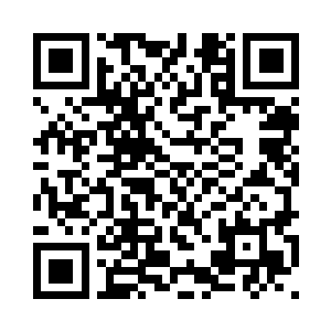 墨镜男就看到赵纯良单手拄着雨伞二维码生成