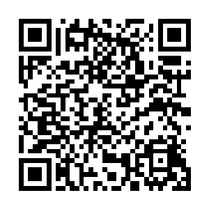 夏云杰决定还是在附近找家酒店让怀里的女精英好好睡一觉二维码生成