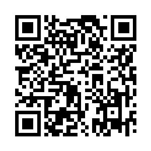 夏云杰独自一人在办公室里翻看了一些资料二维码生成