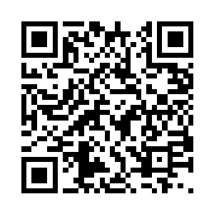 夏天的右手已经抓住了红六的肩膀之上二维码生成