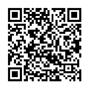 夕纪子瞟一眼越发靠近她车子的小加藤君一副如梦初醒状二维码生成