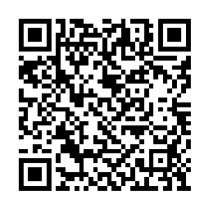 外面上空传来一个洪亮但又带着一丝阴冷的声音二维码生成