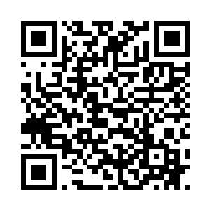 多特ng德的主教练萨默尔双手抱头二维码生成