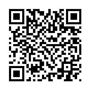 大家都要竭力表现公众喜欢的一面二维码生成