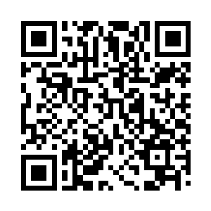 大批的警察和防爆专家拆弹专家涌了进去二维码生成