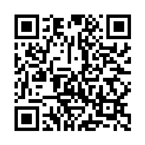 大胡子像是没有看到金发男人的小动作似的二维码生成