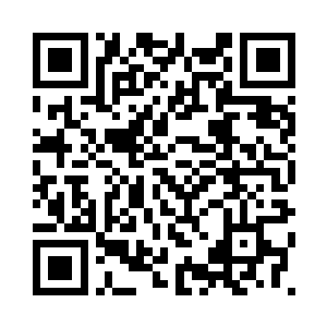 大街上能见到不少独臂青衣的男子二维码生成