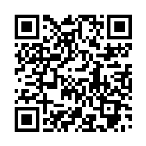 天道开车来到市中心的一家酒吧的门口二维码生成