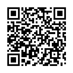 失去一切性能的机甲顺势倒在了地上二维码生成