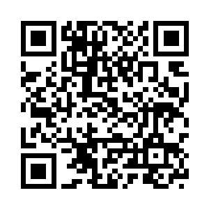 头上都是汗水正在不断的往下掉着二维码生成