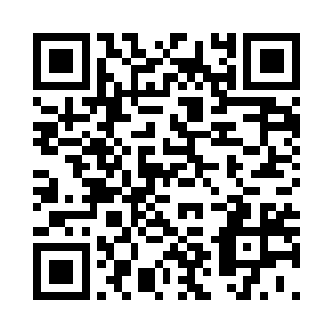 奥黛丽和林知行收拾碗筷进厨房清洗二维码生成