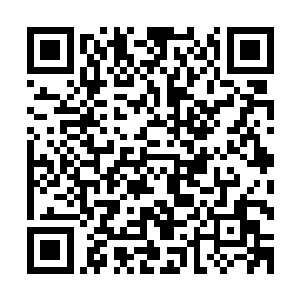 女鬼发现古董店老板的腰间也有一颗红色的东西似乎在闪烁着二维码生成