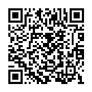 她们六个可以直接在这里和对方的三个人撕起来二维码生成