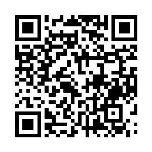 她们冷冷的看着被蛋黄色大阵保护住的宗城二维码生成