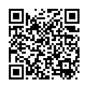 她们皆低着头走到了陈叔的面前道二维码生成